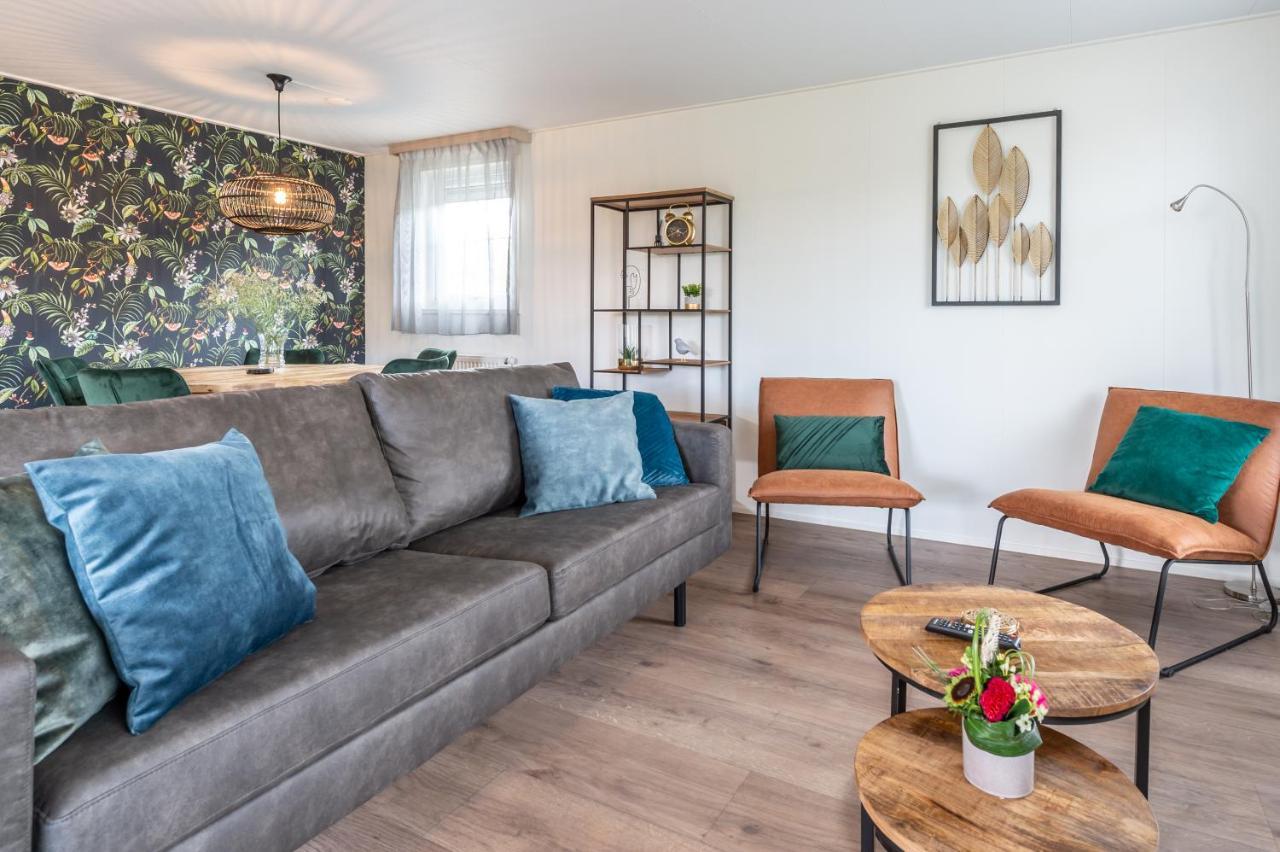 Luxe 5-Persoons Chalet Op Familiecamping Baarland Экстерьер фото
